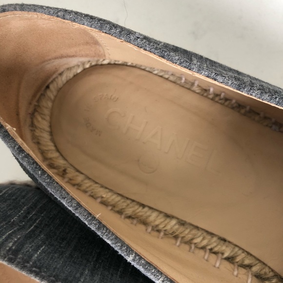 Authentic Chanel grey suede logo espadrilles 40 - Picture 5 of 8